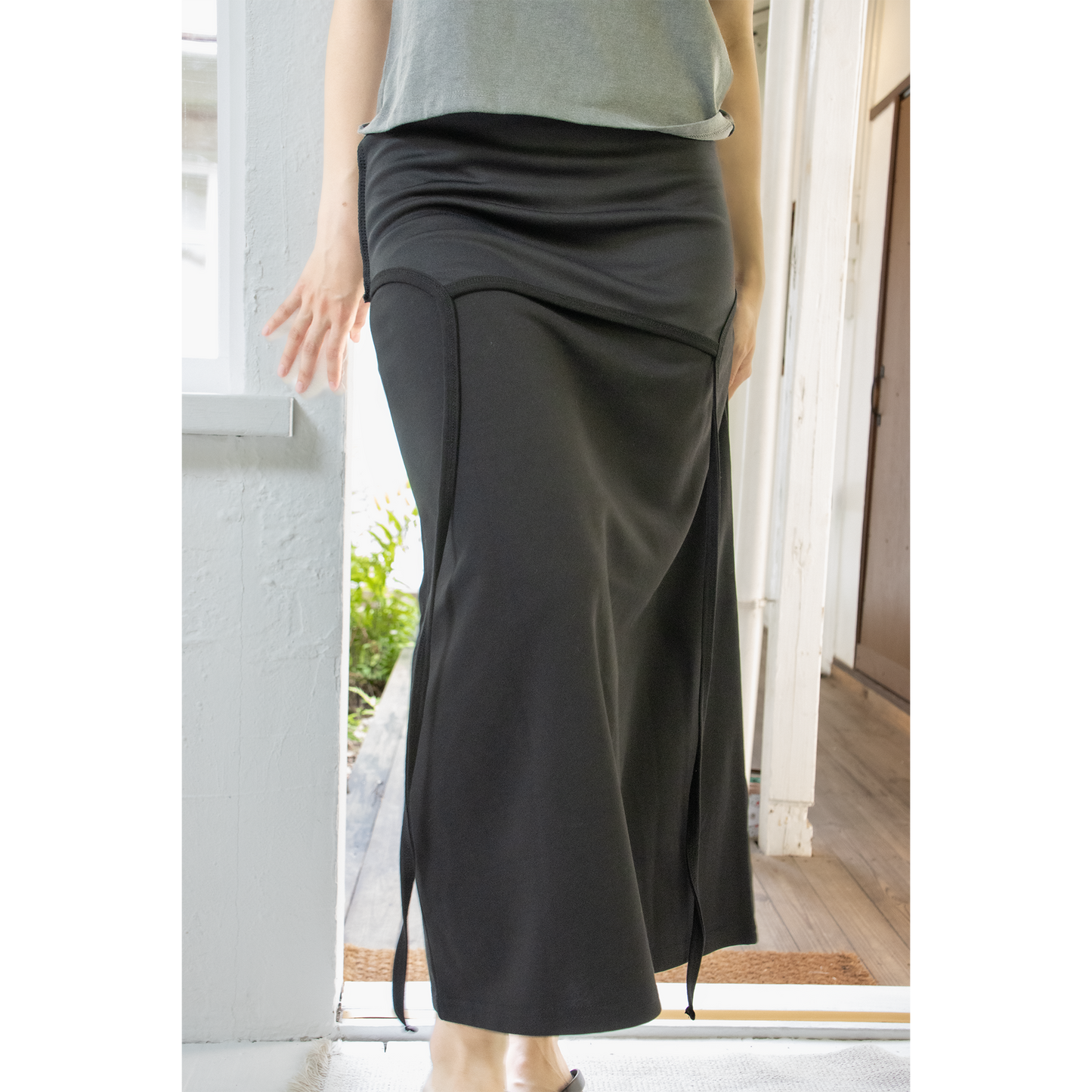 button slit 2way skirt (Black)