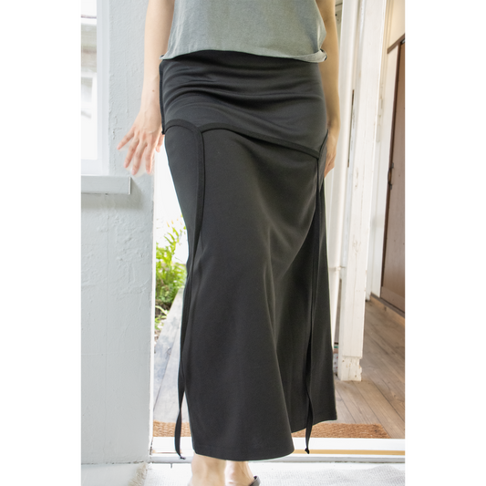 button slit 2way skirt (Black)
