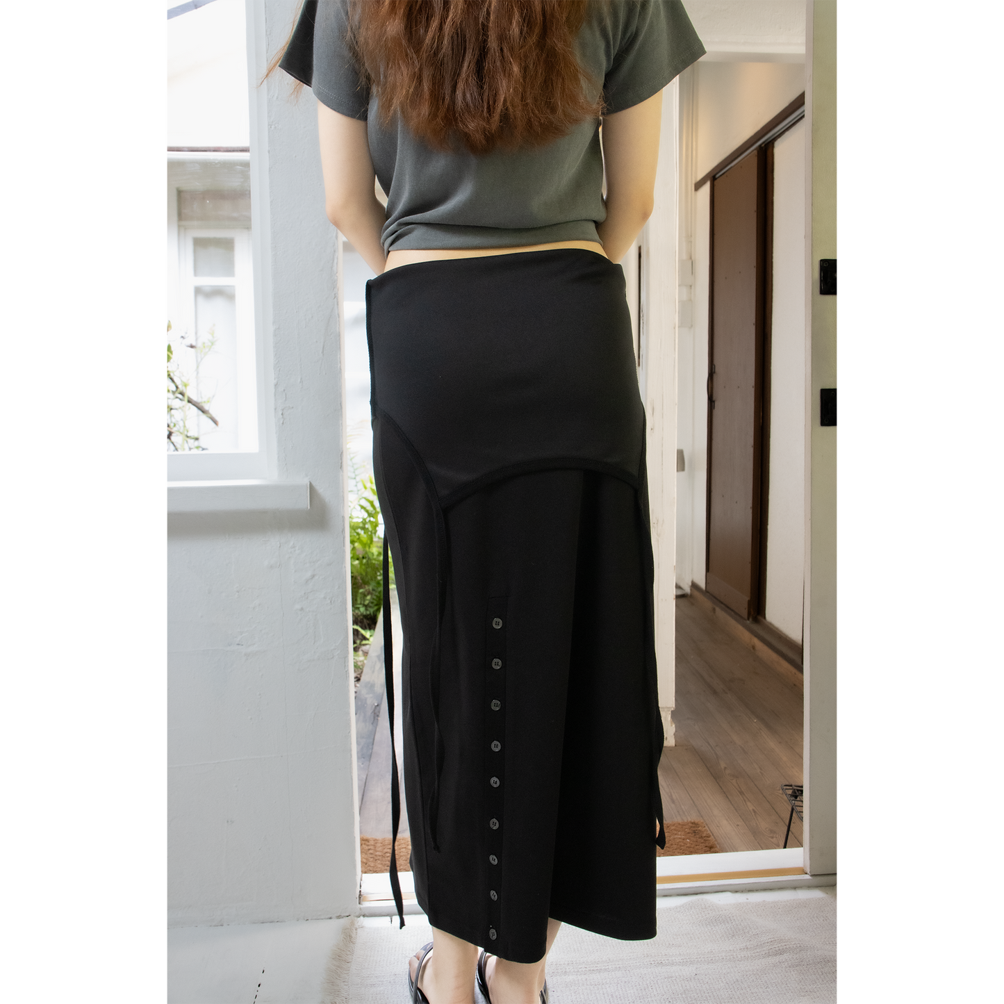 button slit 2way skirt (Black)