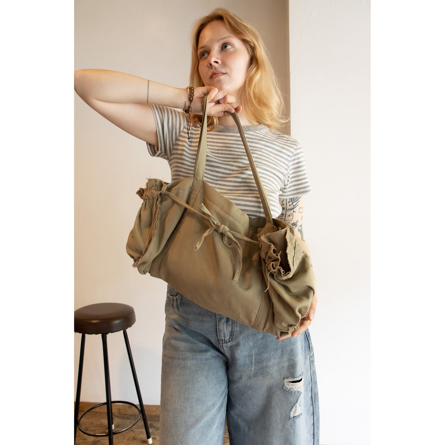 Gathered Ribbon Boston Bag（IVORY）