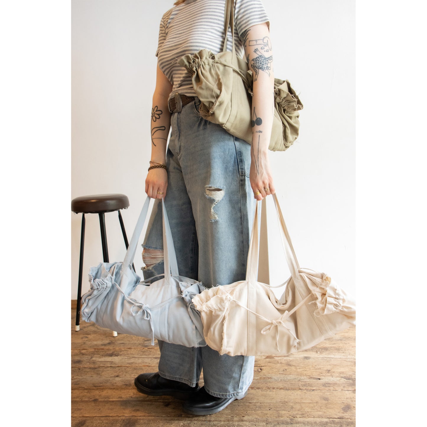 Gathered Ribbon Boston Bag（IVORY）
