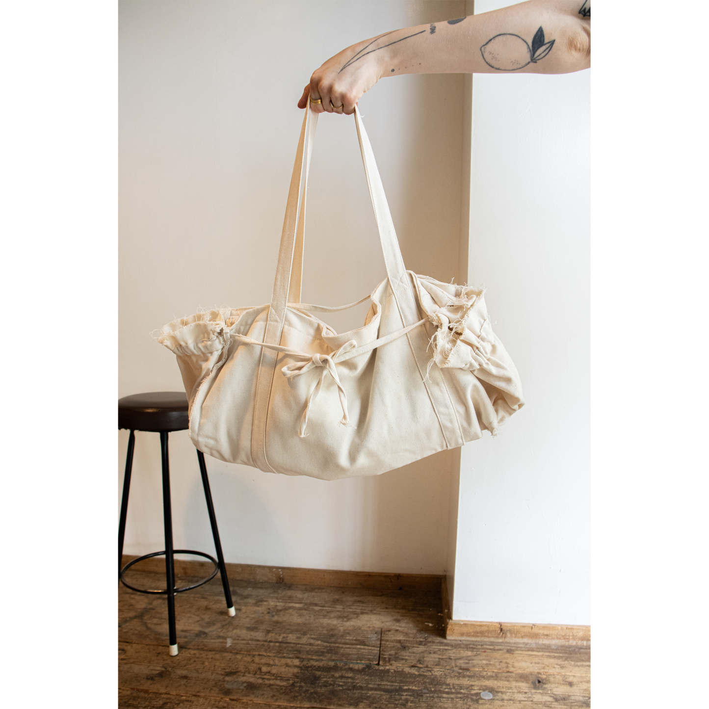 Gathered Ribbon Boston Bag（IVORY）